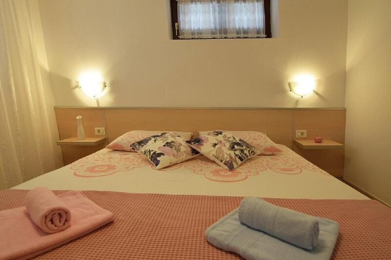 Apartmani Sole Pjescana Uvala Dış mekan fotoğraf