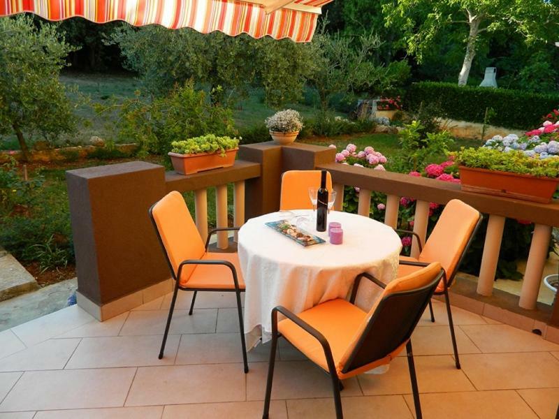 Apartmani Sole Pjescana Uvala Dış mekan fotoğraf